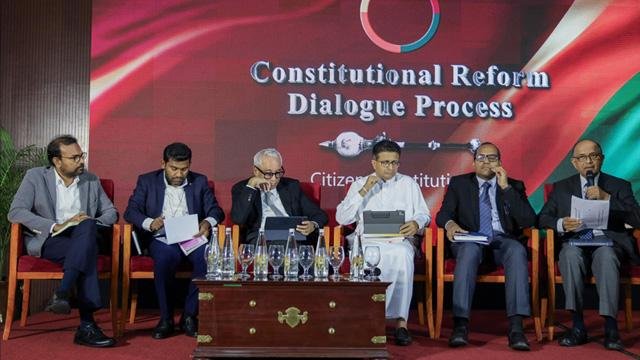 இலங்கையின் புதிய அரசியலமைப்பு உருவாக்கம்;  'பல்லினத்தன்மையை' அங்கீகரிக்குமொரு கூட்டு முயற்சி