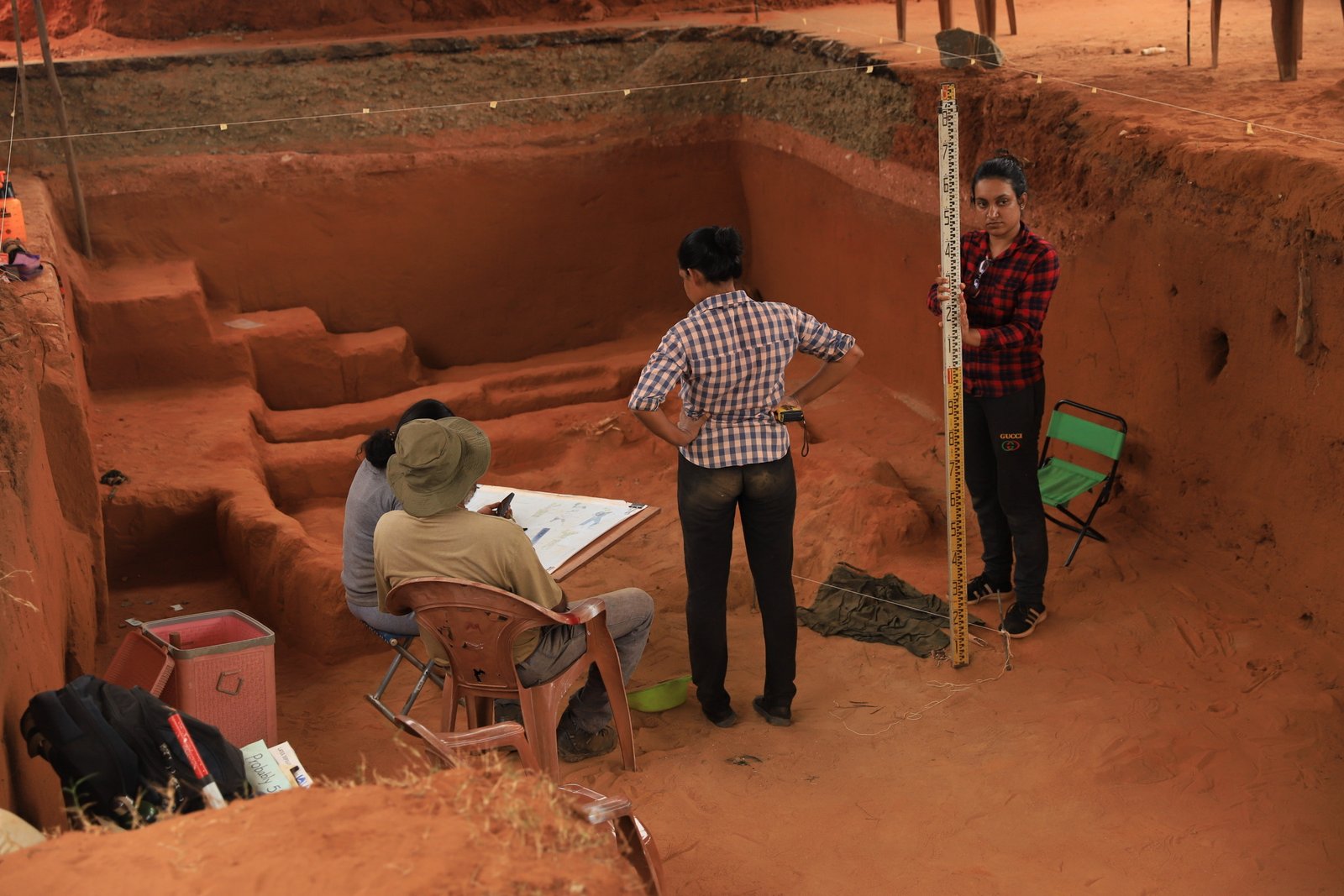 புதைகுழி புதைந்தேதான் போகப்போகின்றதா?