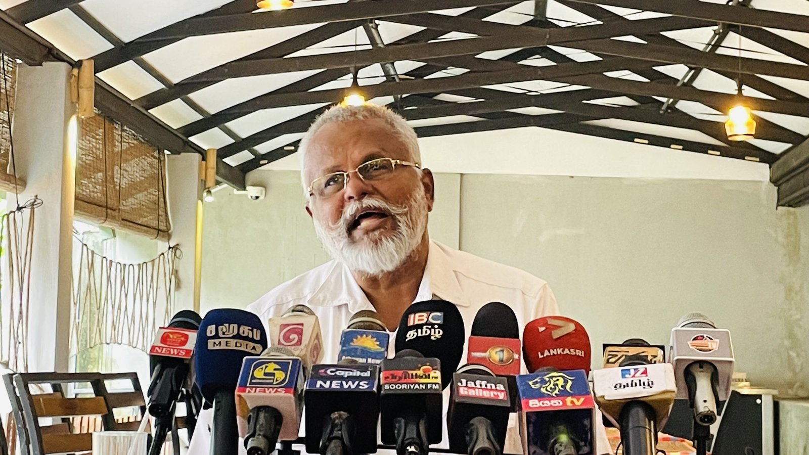 ’13’ குறித்து தமிழ்க் கட்சிகளுக்கு டக்ளஸ் விடுத்துள்ள சவால்…